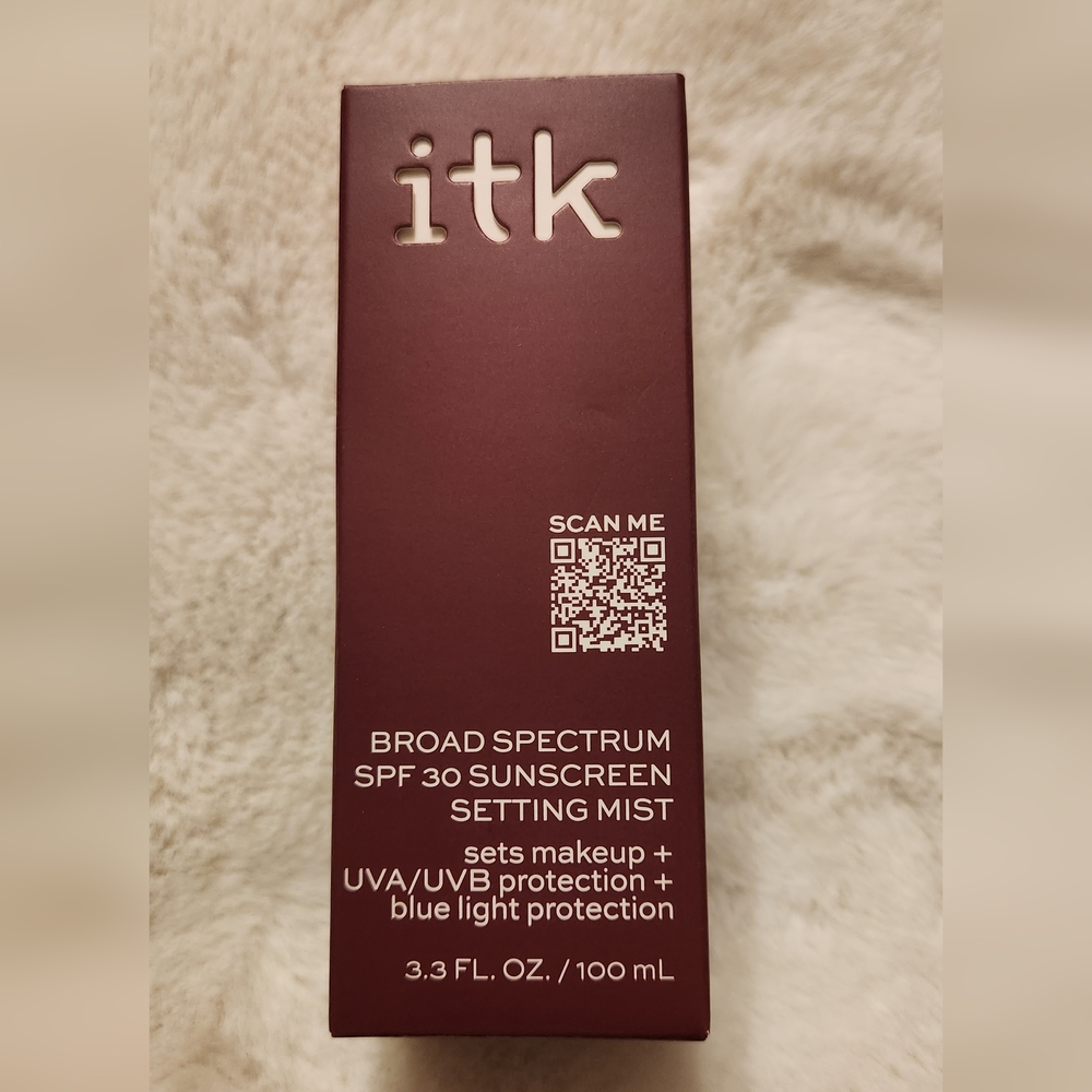 In the Know Broad Spectrum SPF 30 Sunscreen Setting Mist 3.3 oz New